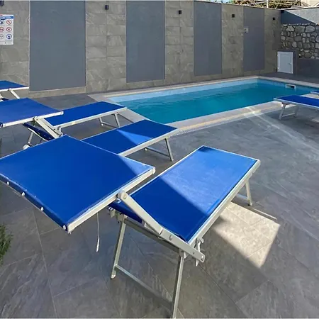 Gorgeous In With Swimming Pool Appartement