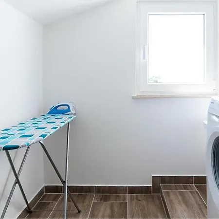 Appartement Gorgeous In With Swimming Pool *